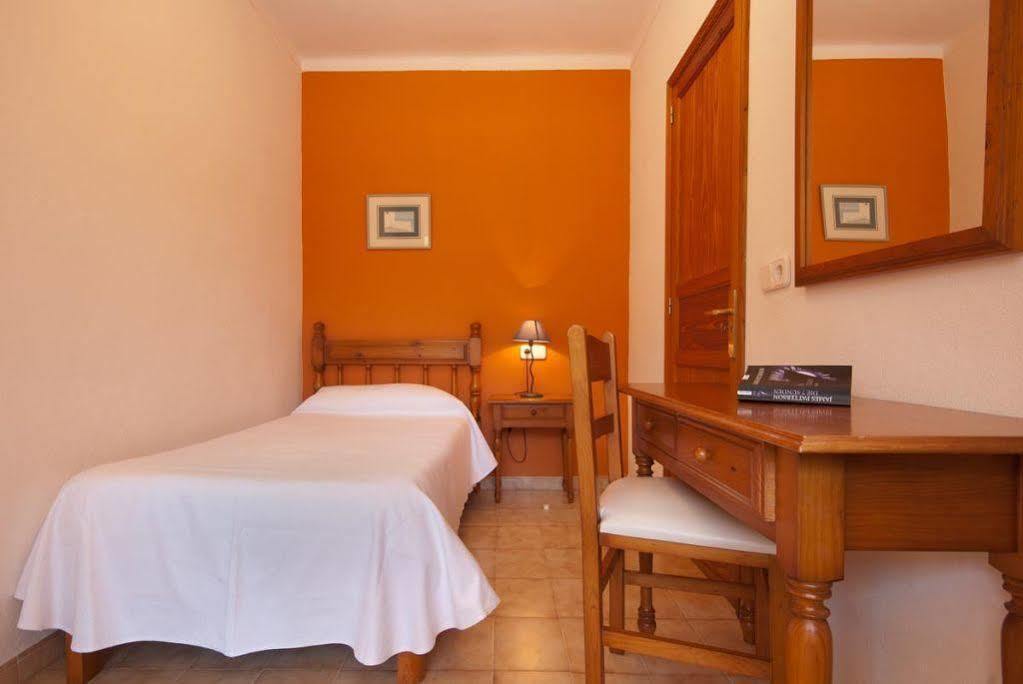 Pinos Altos Apartments Cala San Vicente  Exterior photo